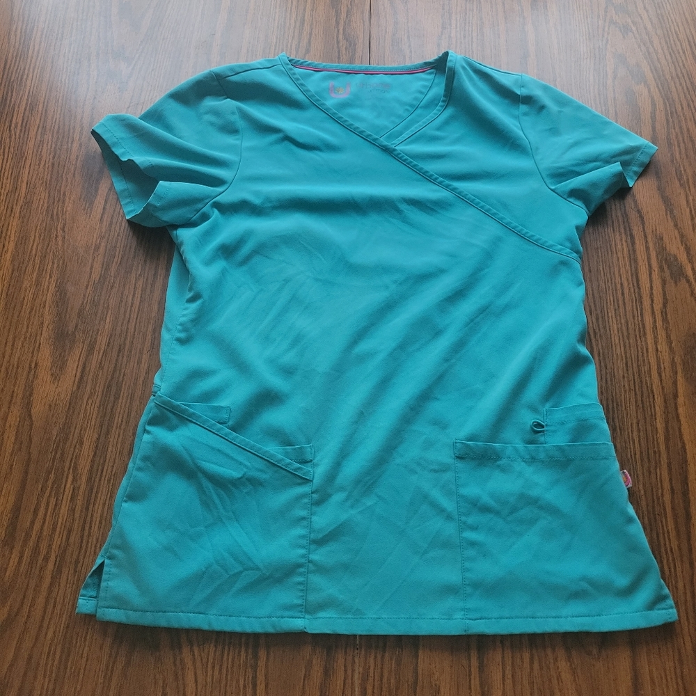 Urbane Ultimate Scrub Top